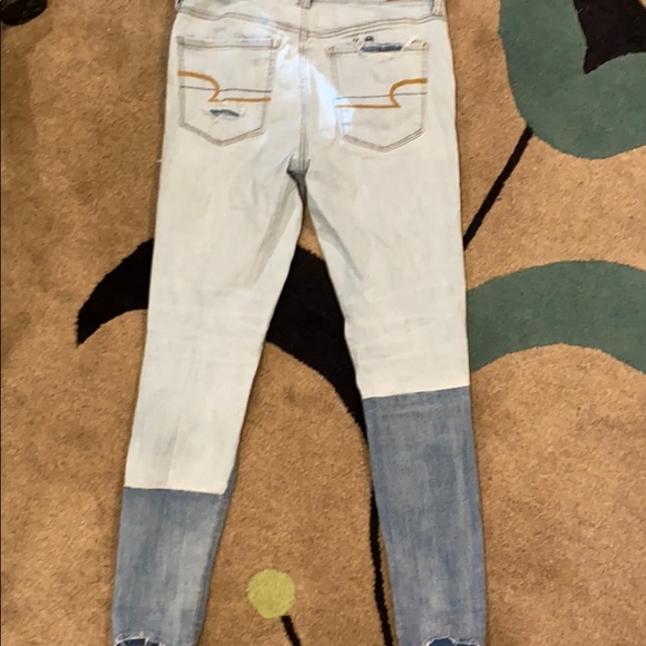Women’s size 8 American Eagle distressed jeans - Picture 4 of 4